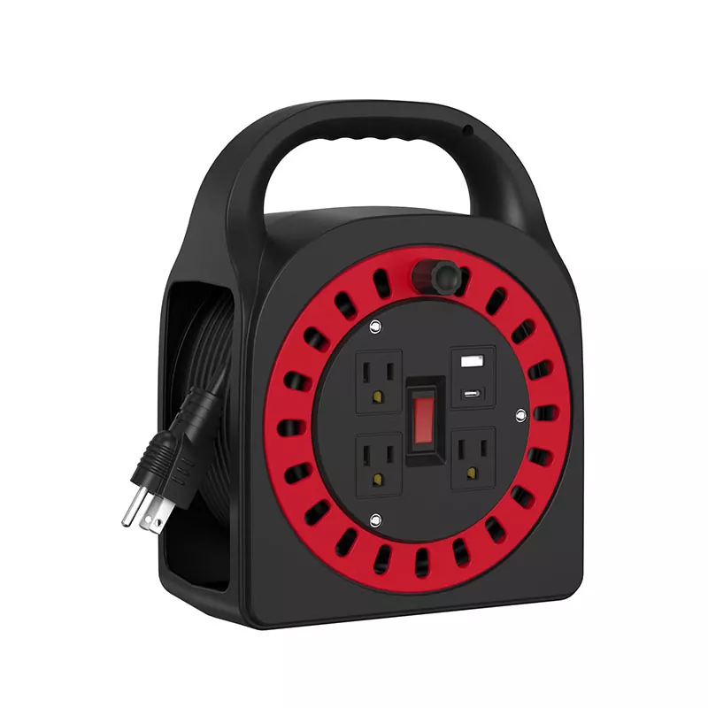 Котушка для пластикового шнура USB з 3 розетками 50 футів Котушка для пластикового шнура USB з 3 розетками 50 футів